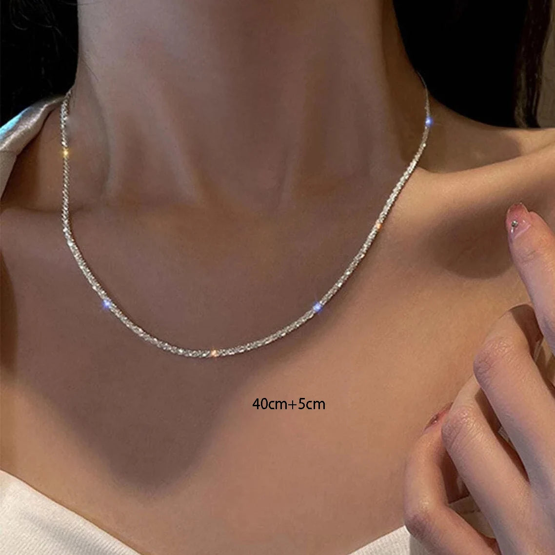 Collier scintillant