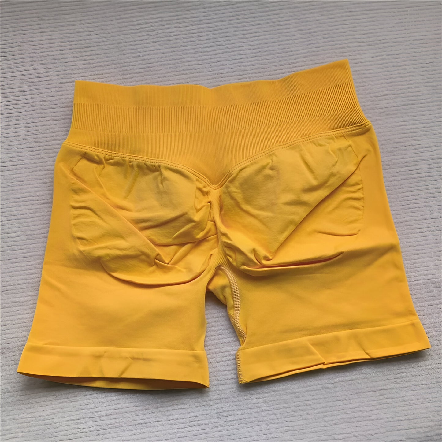 Short Sport Scrunch Butt